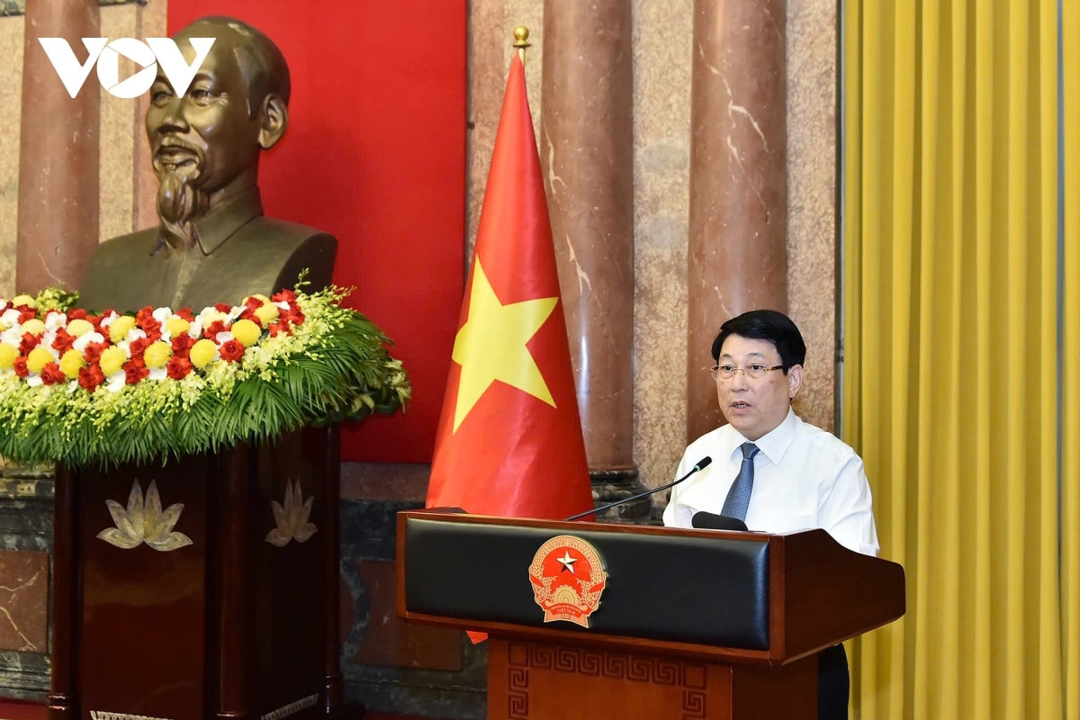 chủ tịch nước lương cường gặp mặt đoàn đại biểu hội khuyến học tiêu biểu toàn quốc hình ảnh 2 chu tich nuoc luong cuong gap mat doan dai bieu hoi khuyen hoc tieu bieu toan quoc hinh anh 2