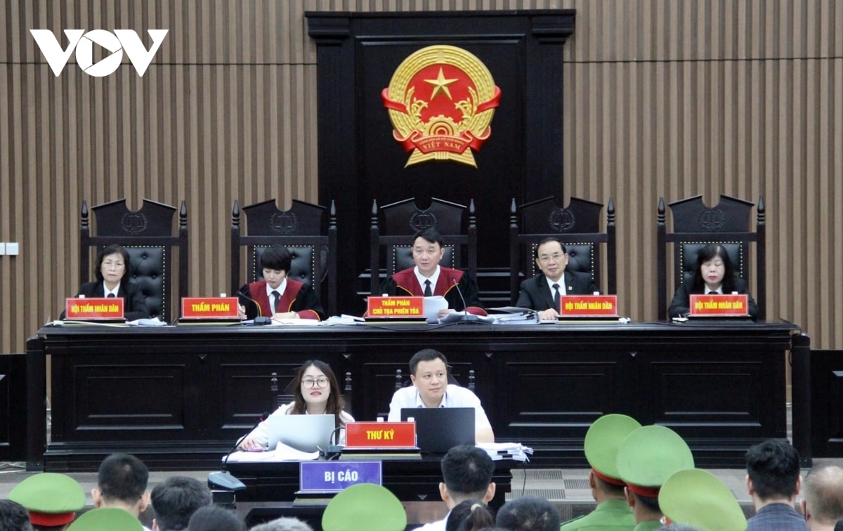 hom nay tuyen an nguyen van hau va 40 bi cao trong vu an phuc son hinh anh 2