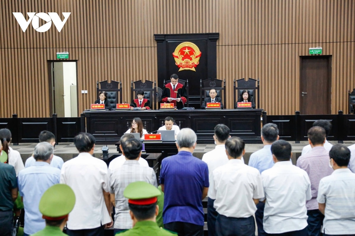 tuyên án vụ phúc sơn chi tiết mức án của nguyễn văn hậu và 40 bị cáo hình ảnh 2 tuyen an vu phuc son chi tiet muc an cua nguyen van hau va 40 bi cao hinh anh 2