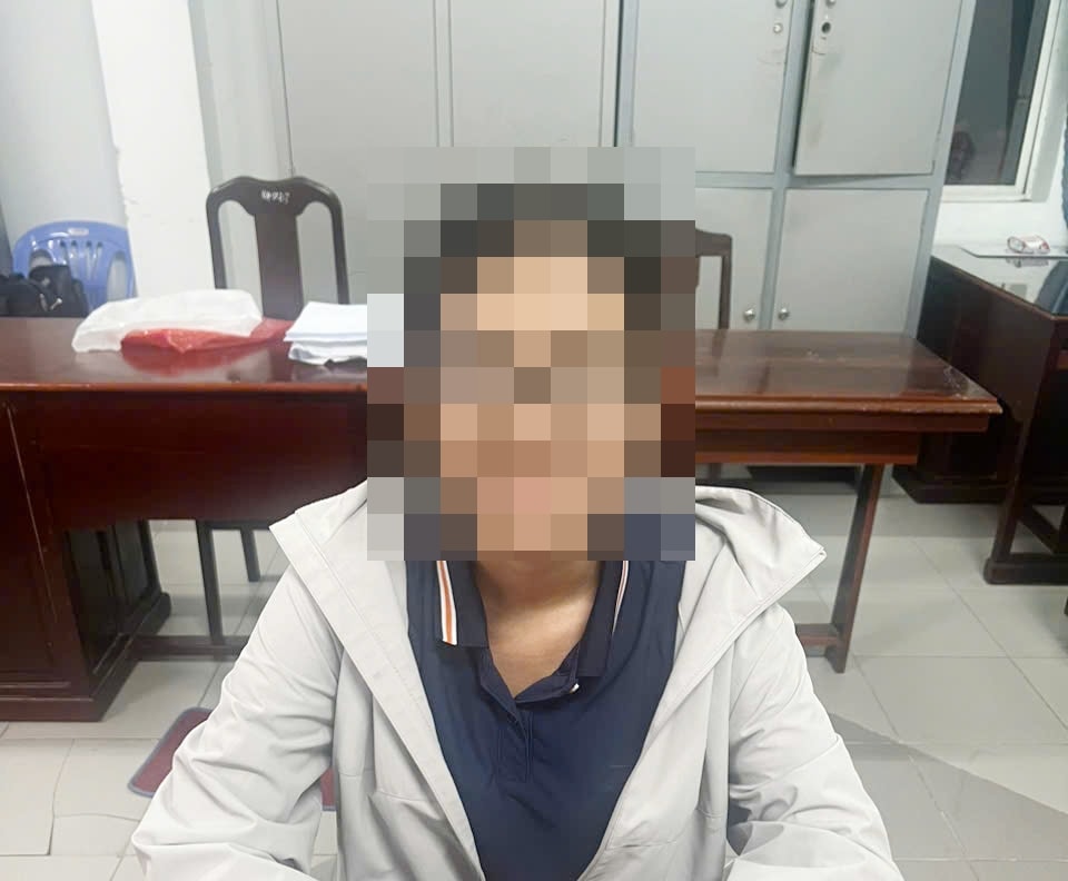 kịp thời giải cứu 2 cô gái bị đối tượng giả danh công an lừa đảo, tống tiền hình ảnh 1 kip thoi giai cuu 2 co gai bi doi tuong gia danh cong an lua dao, tong tien hinh anh 1