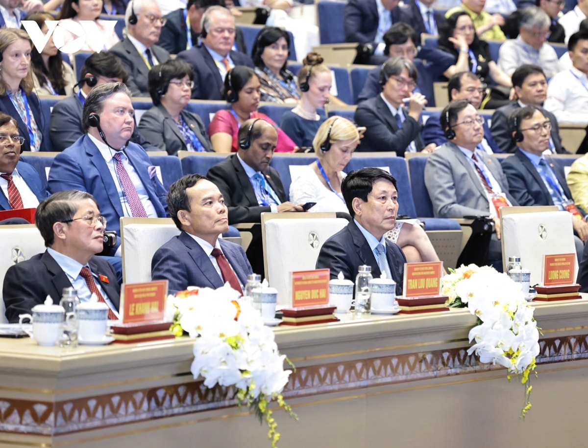 chủ tịch nước lương cường dự hội nghị xúc tiến đầu tư thành phố hải phòng hình ảnh 1 chu tich nuoc luong cuong du hoi nghi xuc tien dau tu thanh pho hai phong hinh anh 1