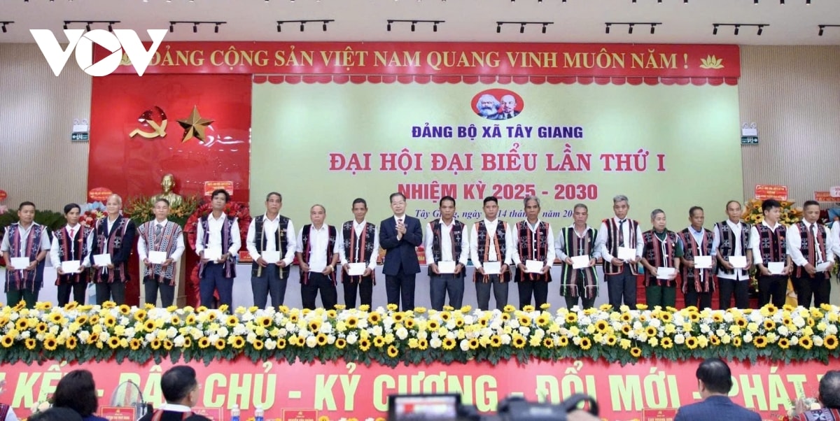 bí thư Đà nẵng xây dựng xã tây giang thành xã miền núi kiểu mẫu của thành phố hình ảnh 4 bi thu Da nang xay dung xa tay giang thanh xa mien nui kieu mau cua thanh pho hinh anh 4