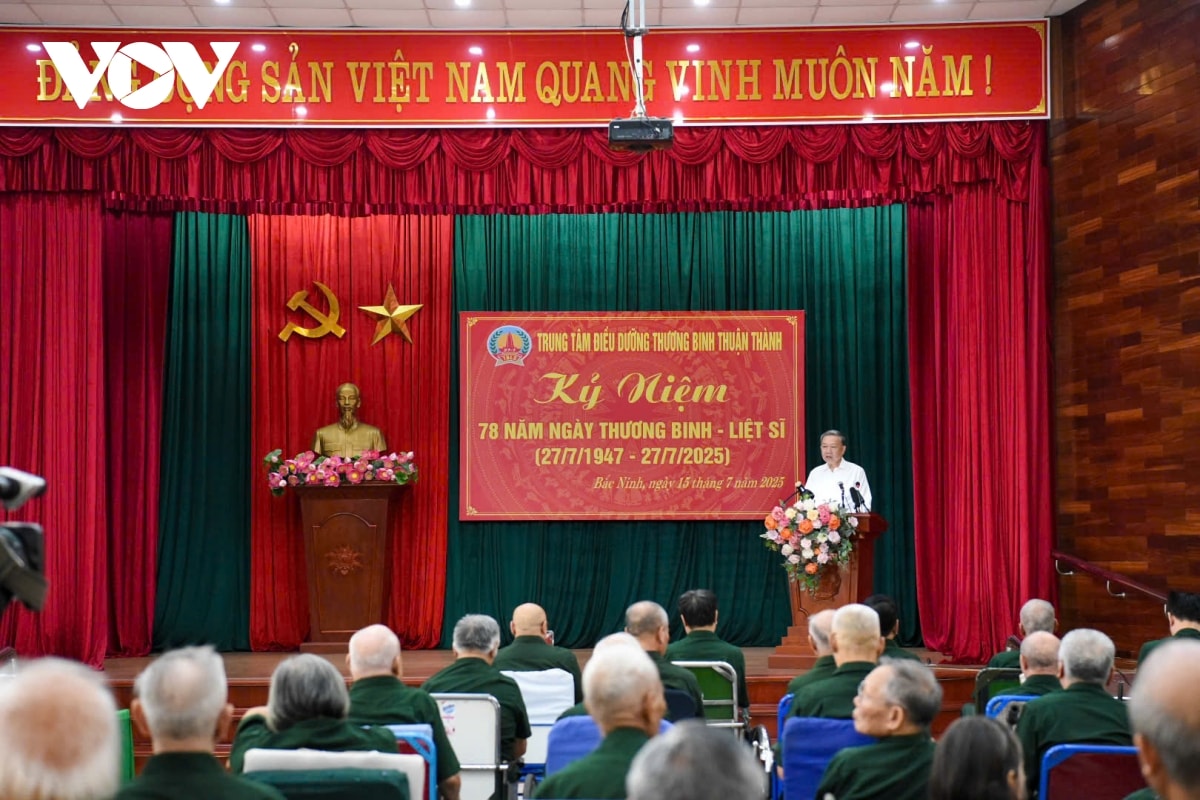 tổng bí thư tô lâm người có công với cách mạng là tài sản quý báu của dân tộc hình ảnh 1 tong bi thu to lam nguoi co cong voi cach mang la tai san quy bau cua dan toc hinh anh 1