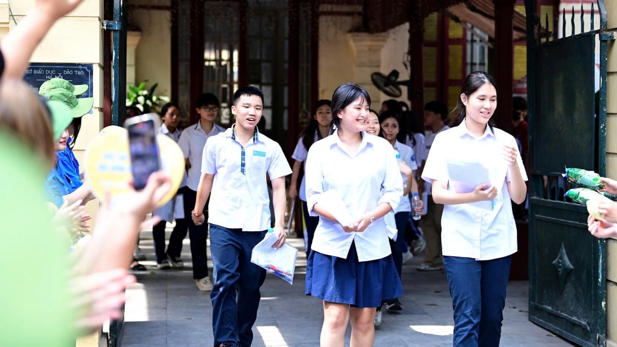 chiều nay 18 7 , hà nội dự kiến công bố điểm chuẩn bổ sung vào lớp 10 hình ảnh 1 chieu nay 18 7 , ha noi du kien cong bo diem chuan bo sung vao lop 10 hinh anh 1