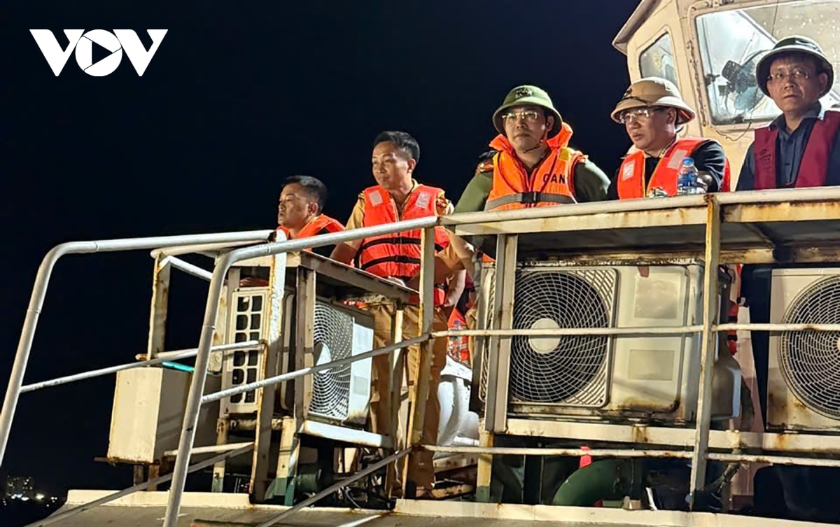 vu lat tau tren vinh ha long 35 nan nhan da duoc ban giao, tiep tuc tim kiem nguoi mat tich hinh anh 3