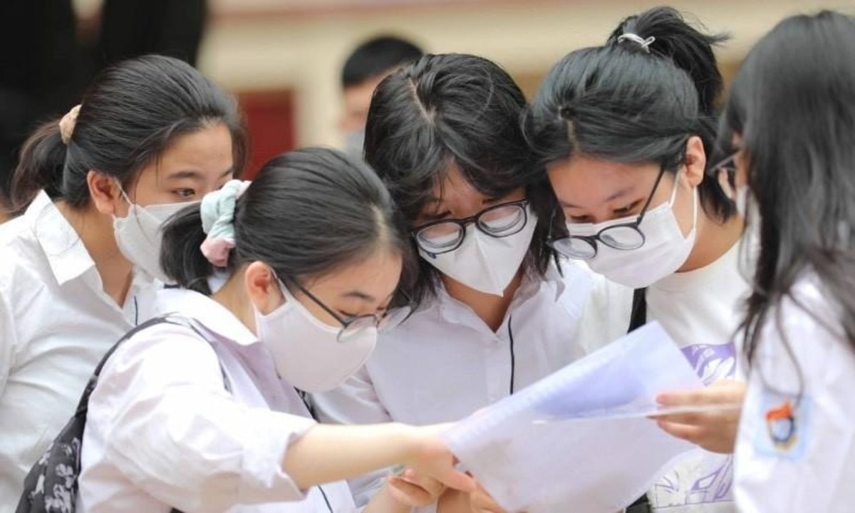 Các trường đại học lần lượt công bố điểm sàn xét tuyển 2025. (Ảnh minh hoạ)
