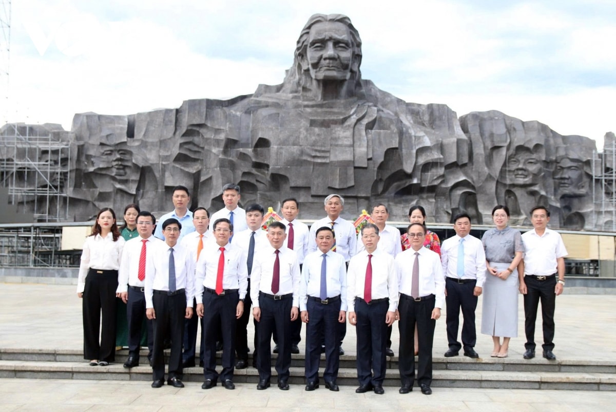 thường trực ban bí thư dự đại hội Đảng bộ phường bàn thạch, tp Đà nẵng hình ảnh 7 thuong truc ban bi thu du dai hoi Dang bo phuong ban thach, tp Da nang hinh anh 7