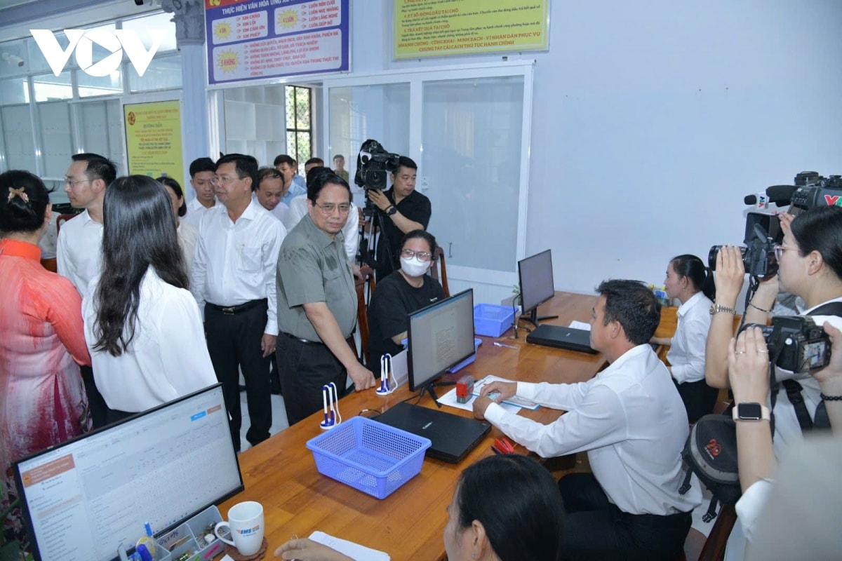 thủ tướng phạm minh chính kiểm tra mô hình hành chính mới tại an giang, Đồng tháp hình ảnh 2 thu tuong pham minh chinh kiem tra mo hinh hanh chinh moi tai an giang, Dong thap hinh anh 2