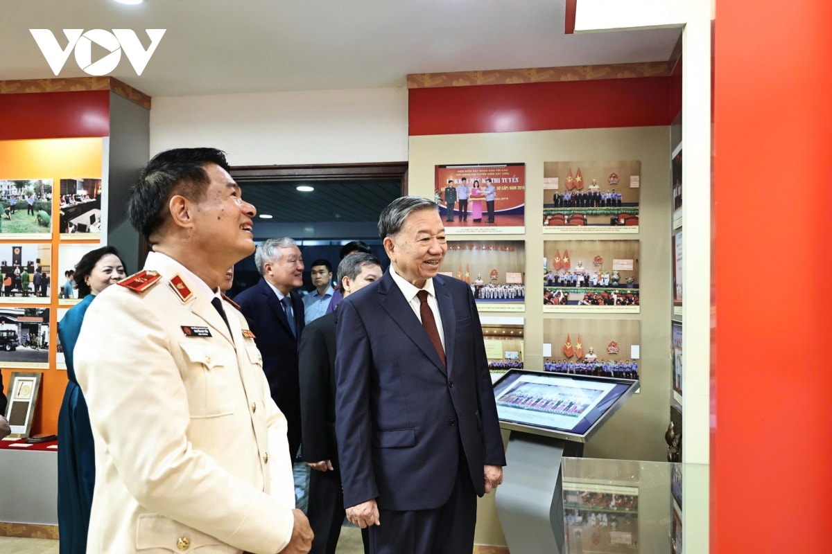 tổng bí thư cán bộ kiểm sát phải dũng khí bảo vệ cái đúng, kiên quyết đấu tranh cái sai hình ảnh 1 tong bi thu can bo kiem sat phai dung khi bao ve cai dung, kien quyet dau tranh cai sai hinh anh 1