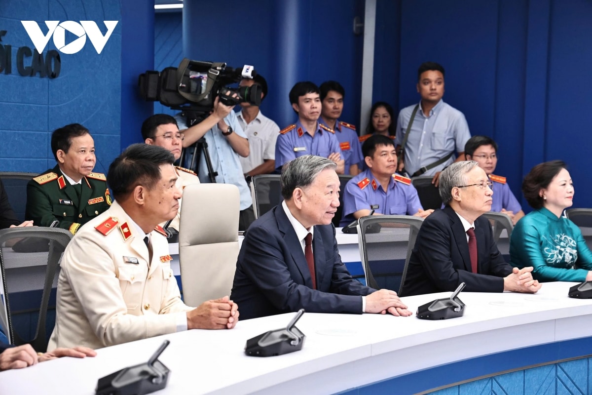 tổng bí thư cán bộ kiểm sát phải dũng khí bảo vệ cái đúng, kiên quyết đấu tranh cái sai hình ảnh 2 tong bi thu can bo kiem sat phai dung khi bao ve cai dung, kien quyet dau tranh cai sai hinh anh 2