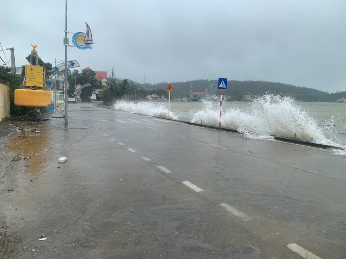 bão số 3 suy yếu xuống cấp 8, gây mưa lớn trên diện rộng hình ảnh 6 bao so 3 suy yeu xuong cap 8, gay mua lon tren dien rong hinh anh 6