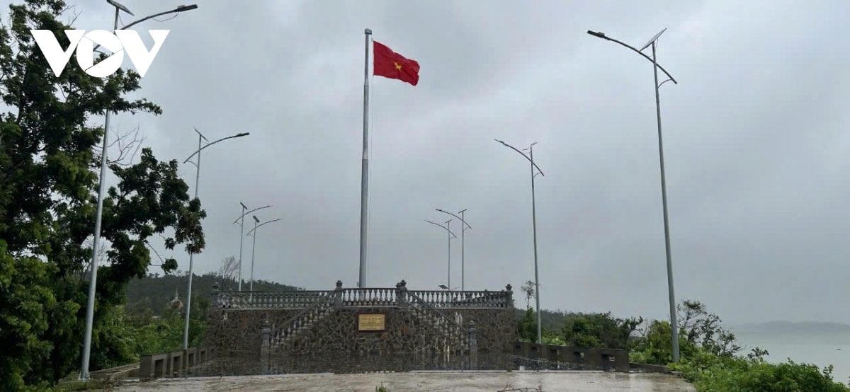 trực tiếp bão số 3 bắt đầu ảnh hưởng tới đất liền, mưa lớn, gió giật mạnh hình ảnh 9 truc tiep bao so 3 bat dau anh huong toi dat lien, mua lon, gio giat manh hinh anh 9