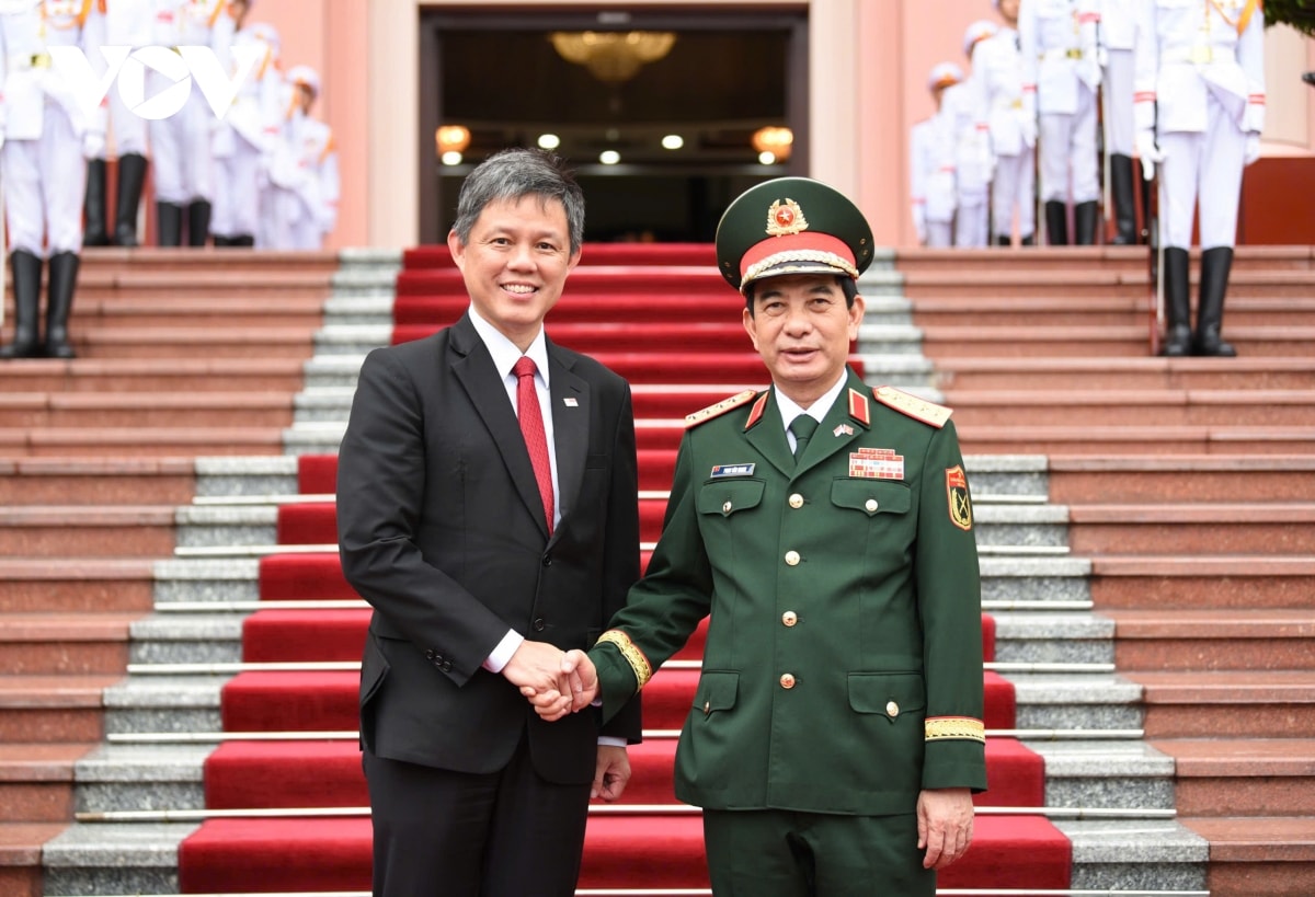 Đại tướng phan văn giang chủ trì lễ đón và hội đàm với bộ trưởng quốc phòng singapore hình ảnh 3 Dai tuong phan van giang chu tri le don va hoi dam voi bo truong quoc phong singapore hinh anh 3