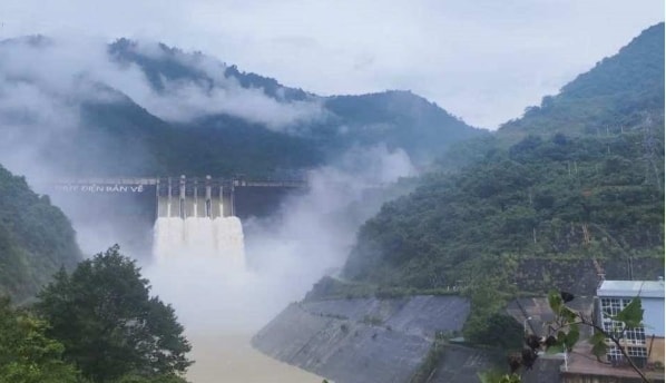 lũ trên sông cả tiếp tục dâng cao, người dân miền núi nghệ an căng mình chạy lũ hình ảnh 3 lu tren song ca tiep tuc dang cao, nguoi dan mien nui nghe an cang minh chay lu hinh anh 3