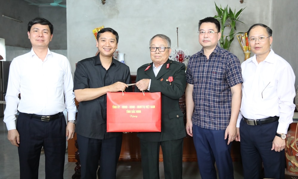 nhiều hoạt động tri ân người có công, các gia đình chính sách hình ảnh 6 nhieu hoat dong tri an nguoi co cong, cac gia dinh chinh sach hinh anh 6