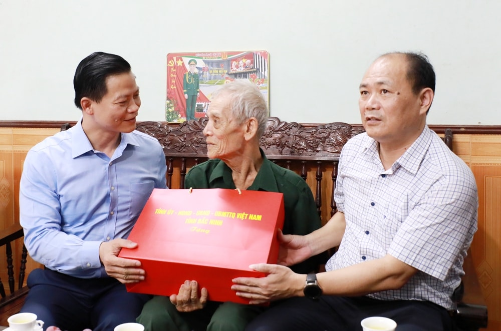 nhiều hoạt động tri ân người có công, các gia đình chính sách hình ảnh 4 nhieu hoat dong tri an nguoi co cong, cac gia dinh chinh sach hinh anh 4