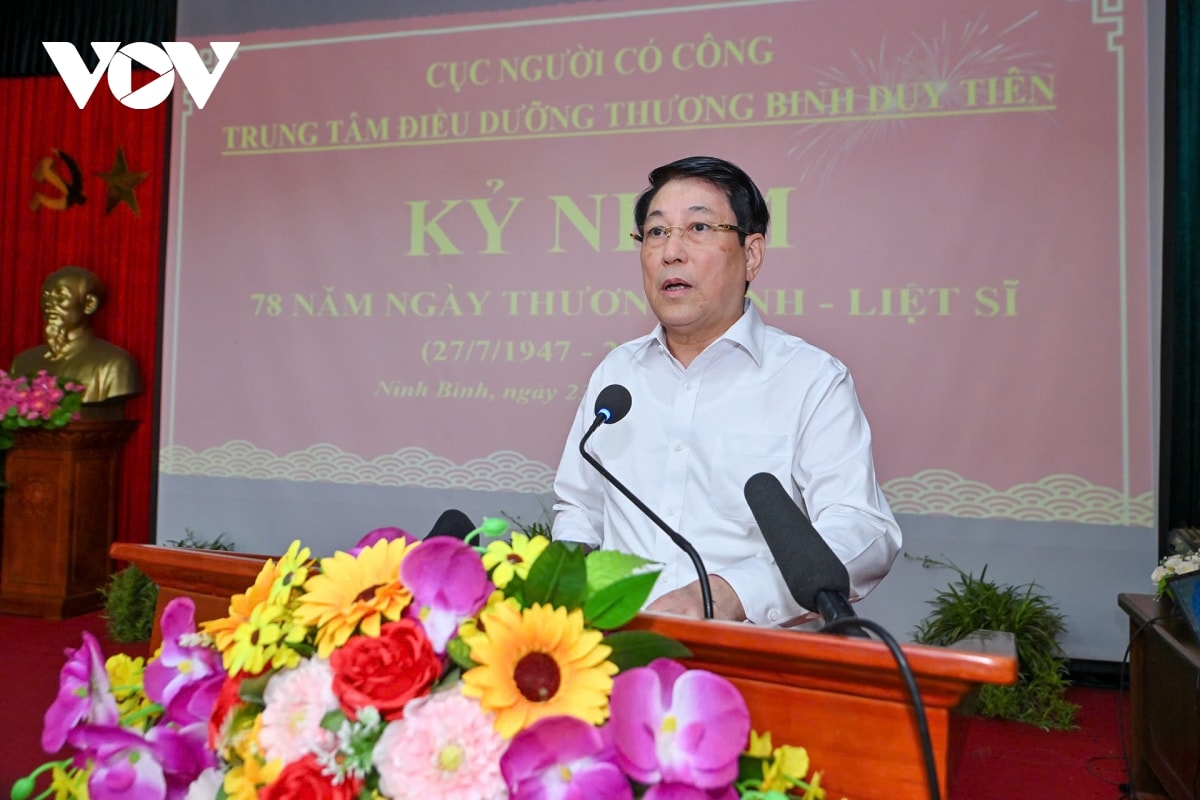 chủ tịch nước lương cường thăm, tặng quà trung tâm Điều dưỡng thương binh duy tiên hình ảnh 3 chu tich nuoc luong cuong tham, tang qua trung tam Dieu duong thuong binh duy tien hinh anh 3