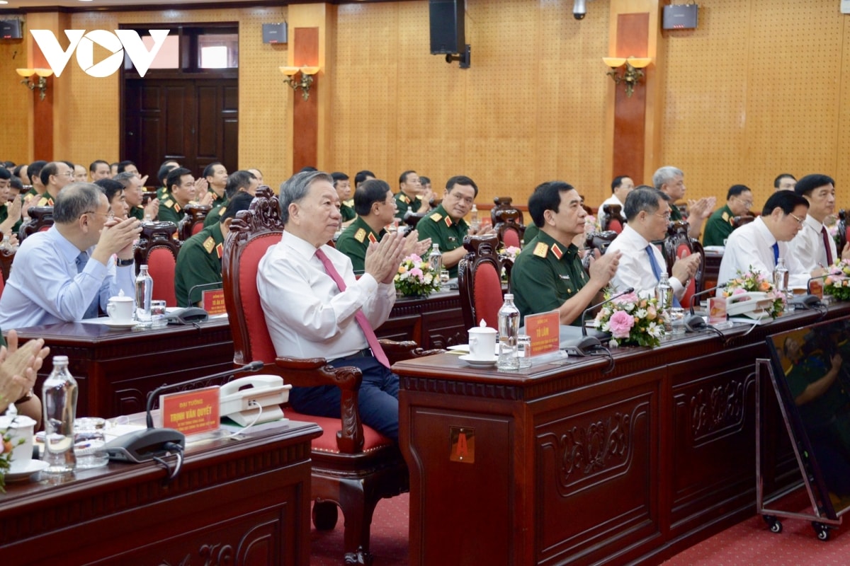 tổng bí thư tô lâm thăm, làm việc với tổng cục chính trị qĐnd việt nam hình ảnh 2 tong bi thu to lam tham, lam viec voi tong cuc chinh tri qDnd viet nam hinh anh 2
