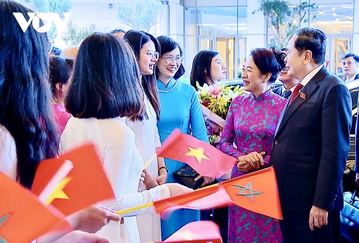 chủ tịch quốc hội và phu nhân bắt đầu thăm chính thức vương quốc maroc hình ảnh 2 chu tich quoc hoi va phu nhan bat dau tham chinh thuc vuong quoc maroc hinh anh 2