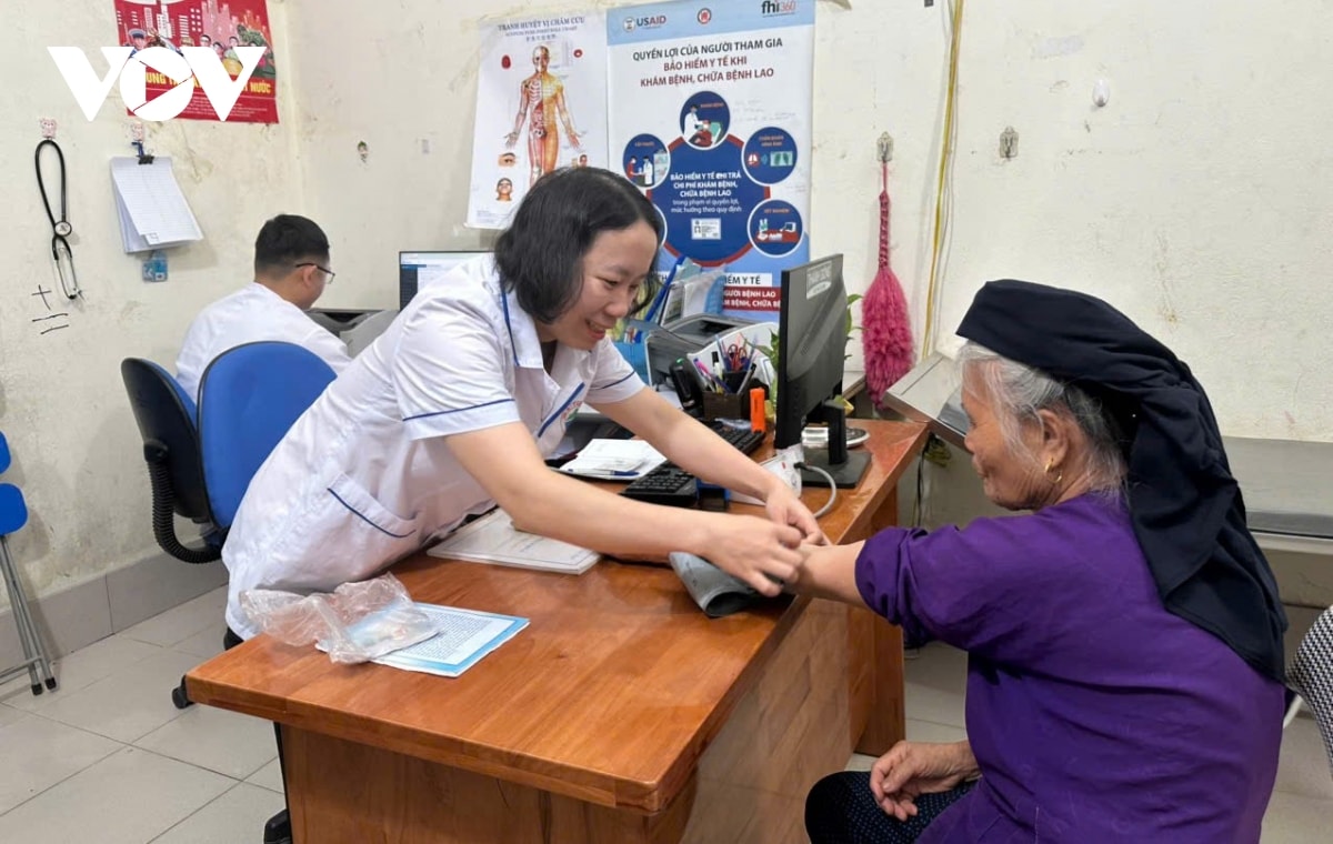 hợp nhất đơn vị hành chính không làm gián đoạn việc chăm sóc sức khoẻ cho người dân hình ảnh 2 hop nhat don vi hanh chinh khong lam gian doan viec cham soc suc khoe cho nguoi dan hinh anh 2