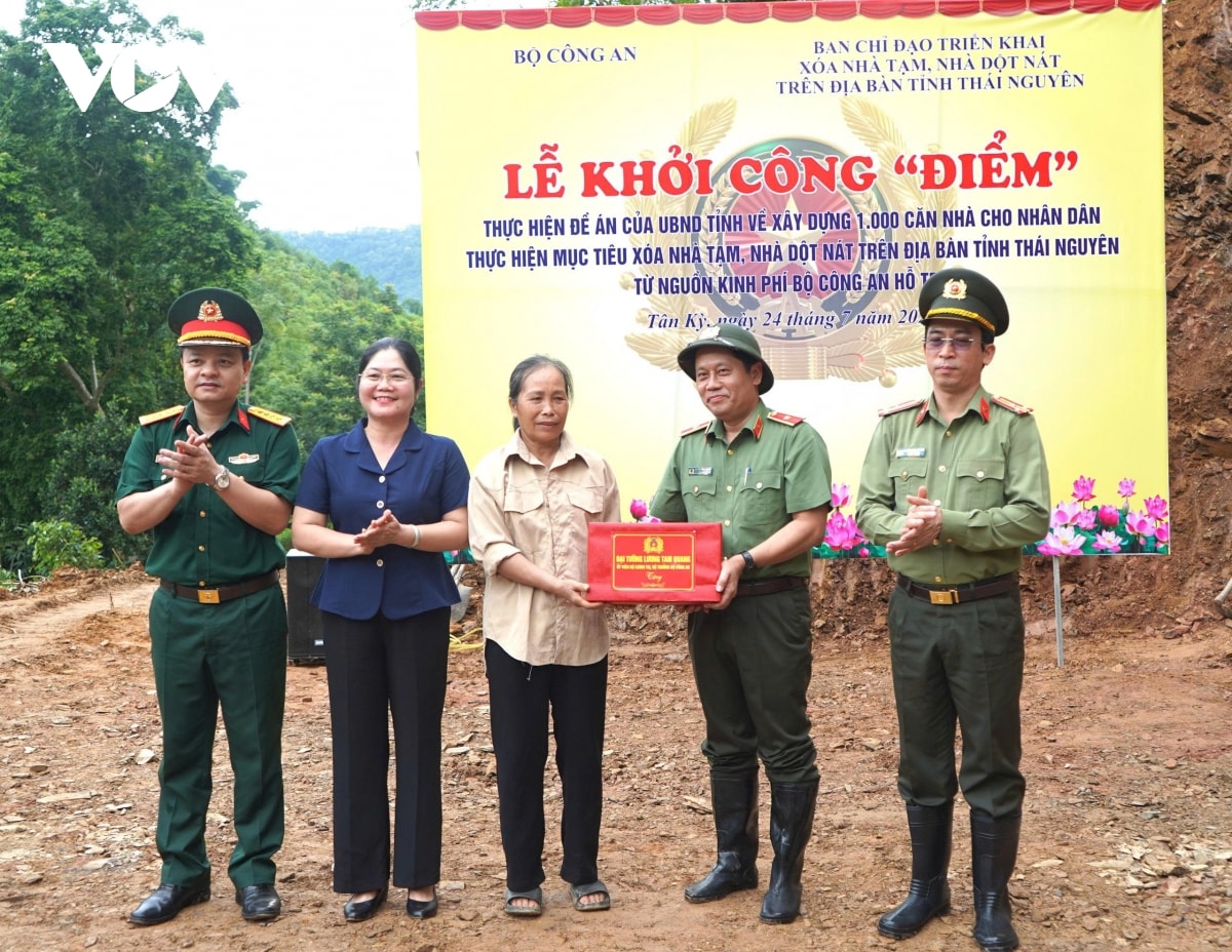 khoi cong xay dung 1.000 can nha cho nguoi dan ngheo o thai nguyen hinh anh 1