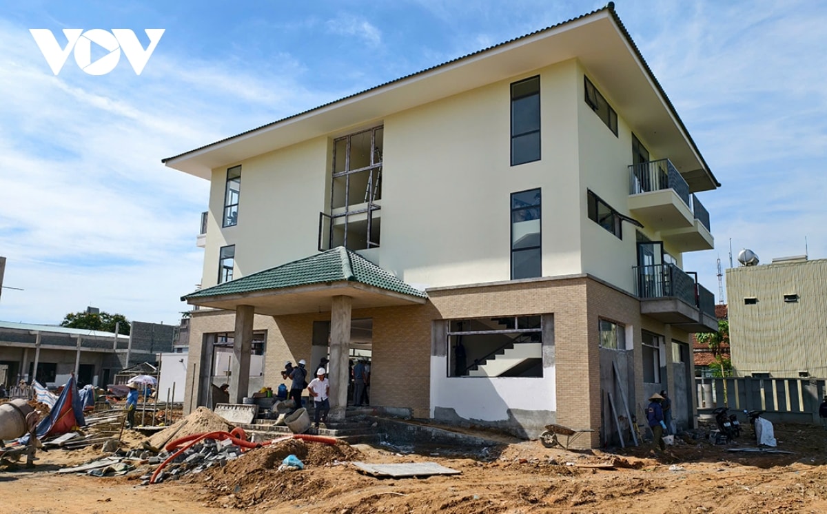 quảng ngãi khẩn trương thi công xây nhà công vụ bố trí cán bộ vào ở sau hợp nhất hình ảnh 2 quang ngai khan truong thi cong xay nha cong vu bo tri can bo vao o sau hop nhat hinh anh 2