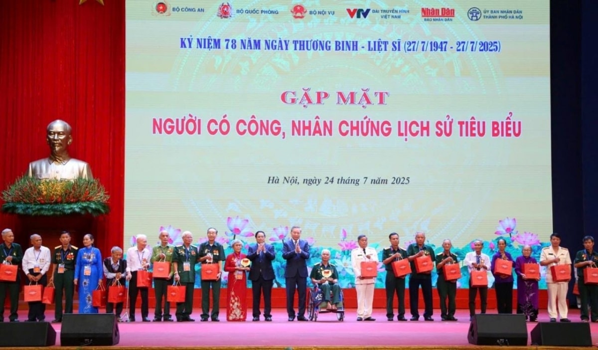 người có công hà nội - gặp gỡ giữa tháng 7 lịch sử hình ảnh 1 nguoi co cong ha noi - gap go giua thang 7 lich su hinh anh 1
