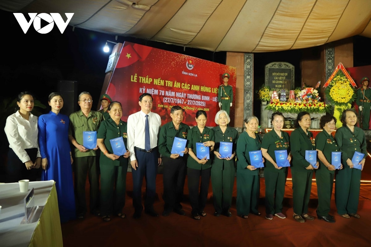 các hoạt động tri ân thương binh liệt sĩ trong cả nước hình ảnh 8 cac hoat dong tri an thuong binh liet si trong ca nuoc hinh anh 8