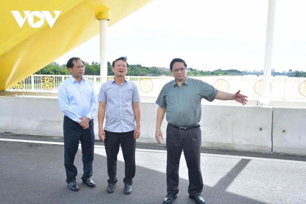 thu tuong pham minh chinh dang huong tuong niem Dai tuong nguyen chi thanh hinh anh 4