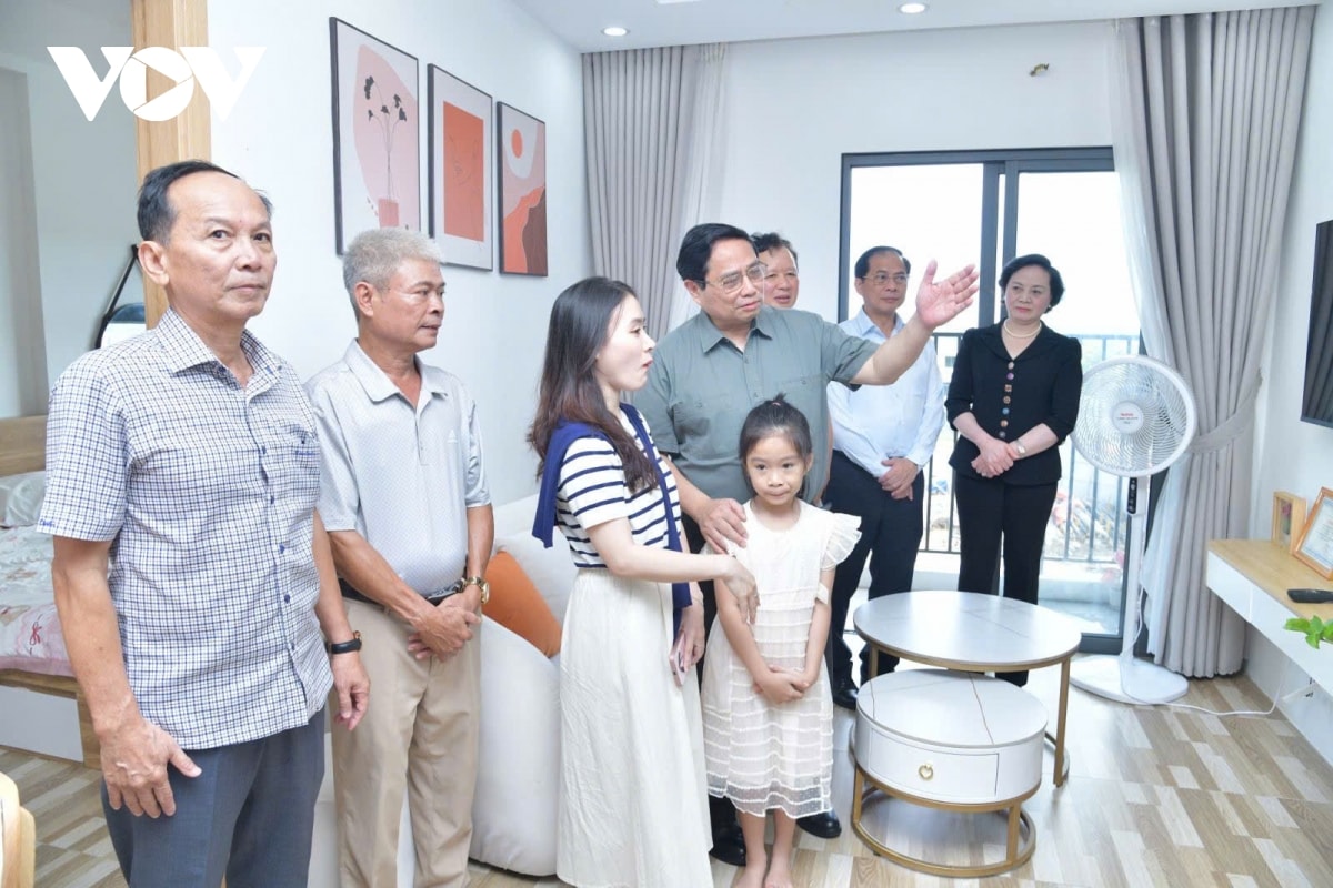 thu tuong pham minh chinh dang huong tuong niem Dai tuong nguyen chi thanh hinh anh 3