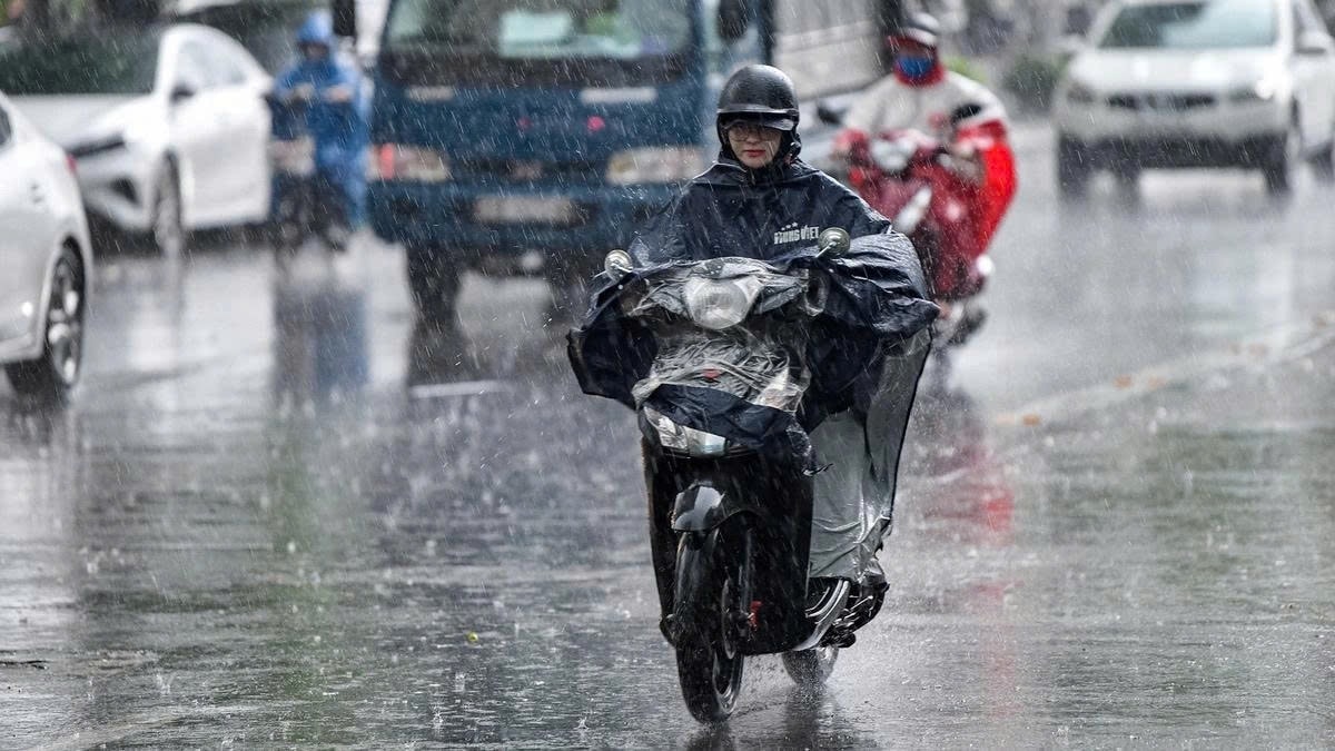 thoi tiet hom nay 27 7 nhieu noi co mua rao va dong hinh anh 1