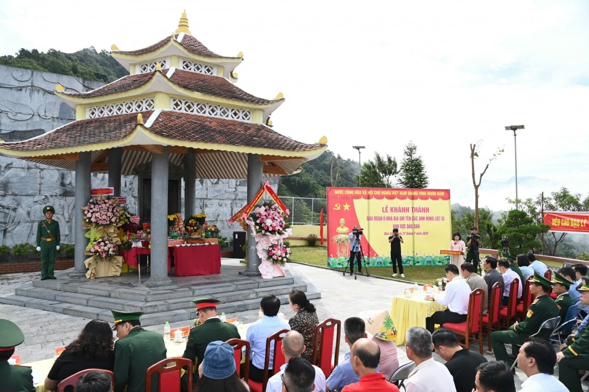 nhiều hoạt động tri ân ngày thương binh - liệt sĩ 27 7 trên cả nước hình ảnh 14 nhieu hoat dong tri an ngay thuong binh - liet si 27 7 tren ca nuoc hinh anh 14