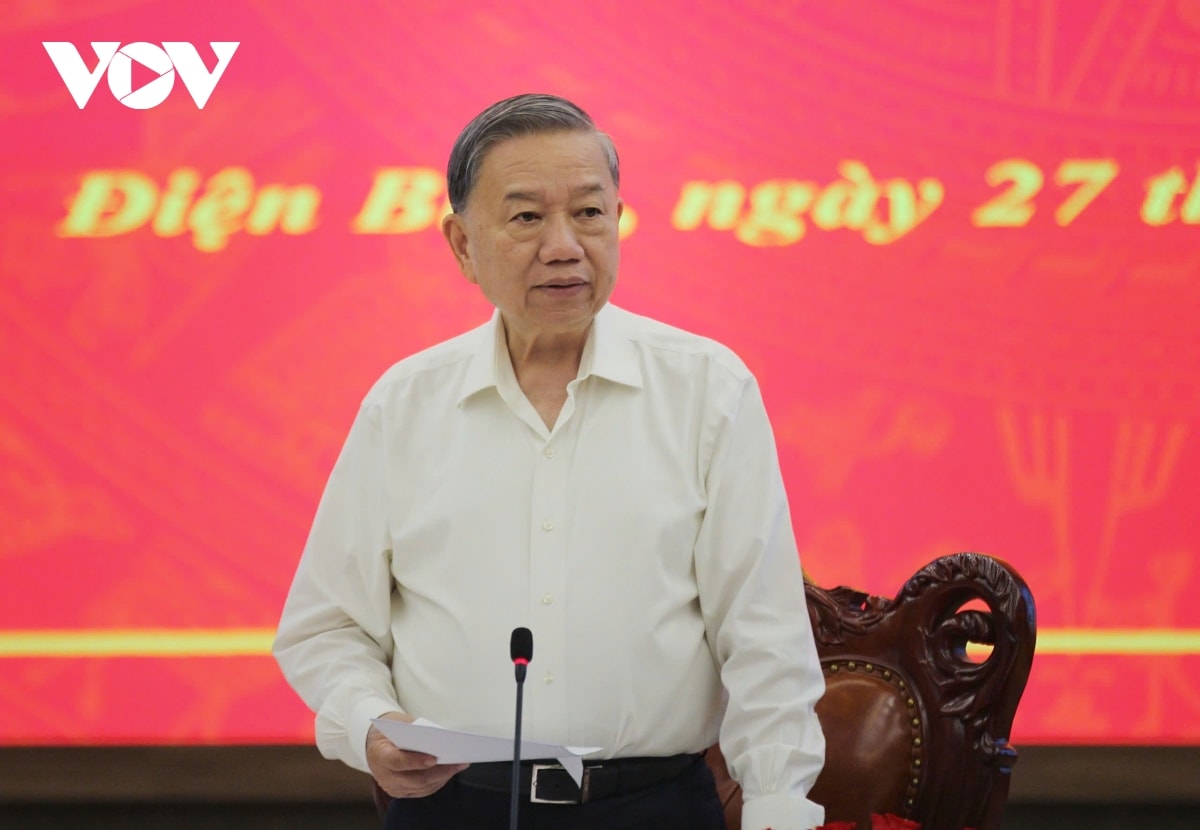 tổng bí thư cần lựa chọn đúng người, bố trí đúng việc, đánh giá đúng năng lực hình ảnh 1 tong bi thu can lua chon dung nguoi, bo tri dung viec, danh gia dung nang luc hinh anh 1