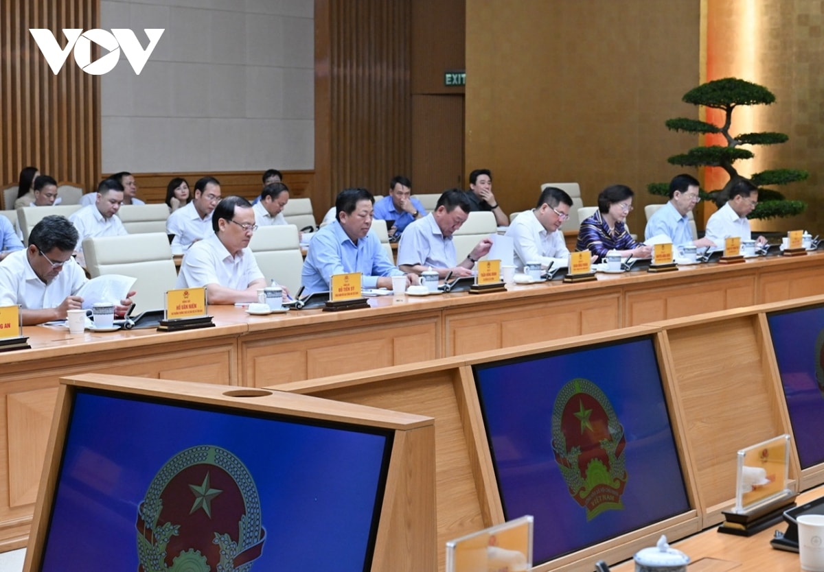 thủ tướng chủ trì cuộc họp sơ kết 1 tháng vận hành chính quyền địa phương 2 cấp hình ảnh 4 thu tuong chu tri cuoc hop so ket 1 thang van hanh chinh quyen dia phuong 2 cap hinh anh 4