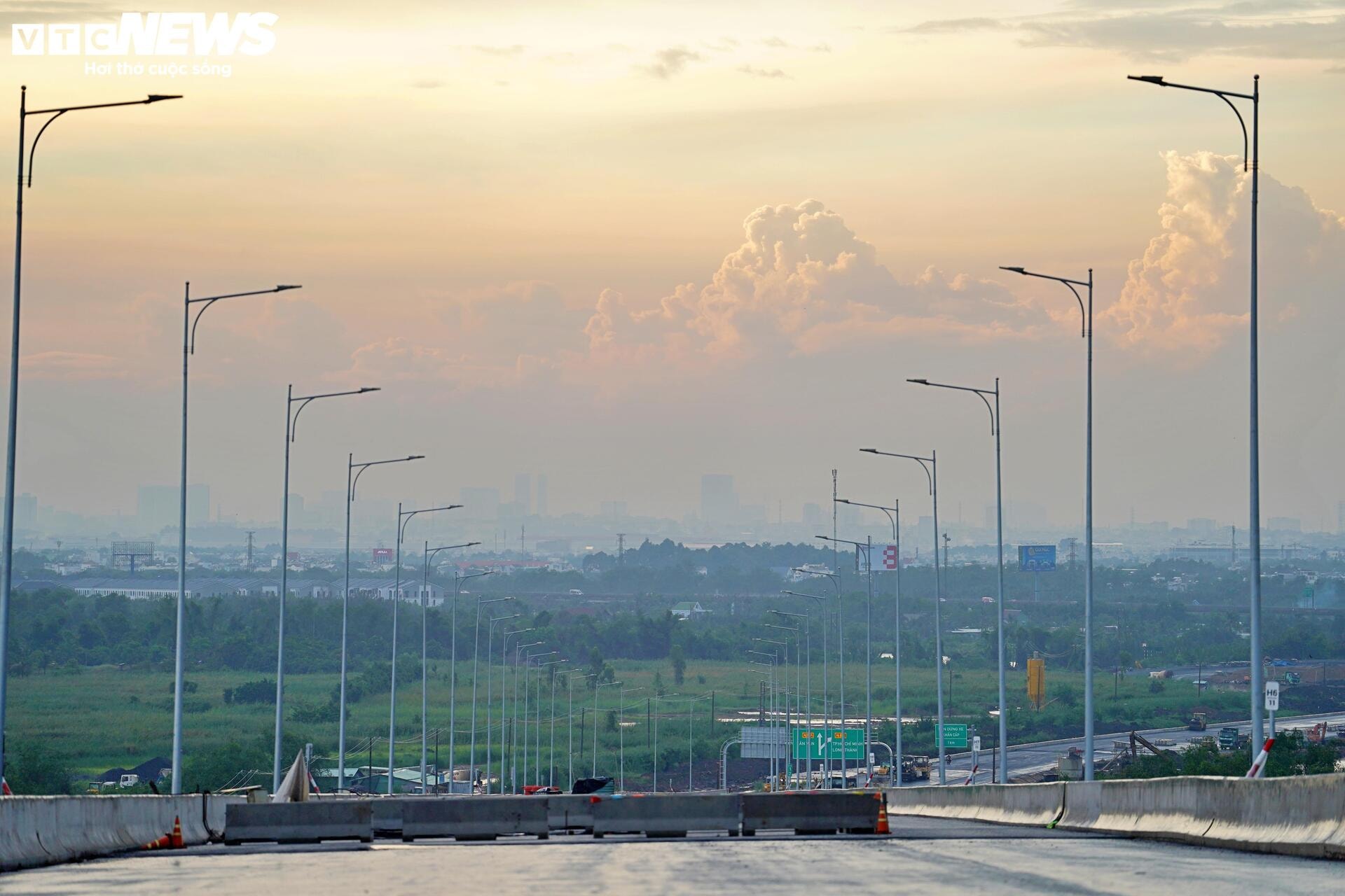Cầu lớn nhất Vành đai 3 TP.HCM sắp thông xe, giảm tải cho cao tốc Long Thành - 10
