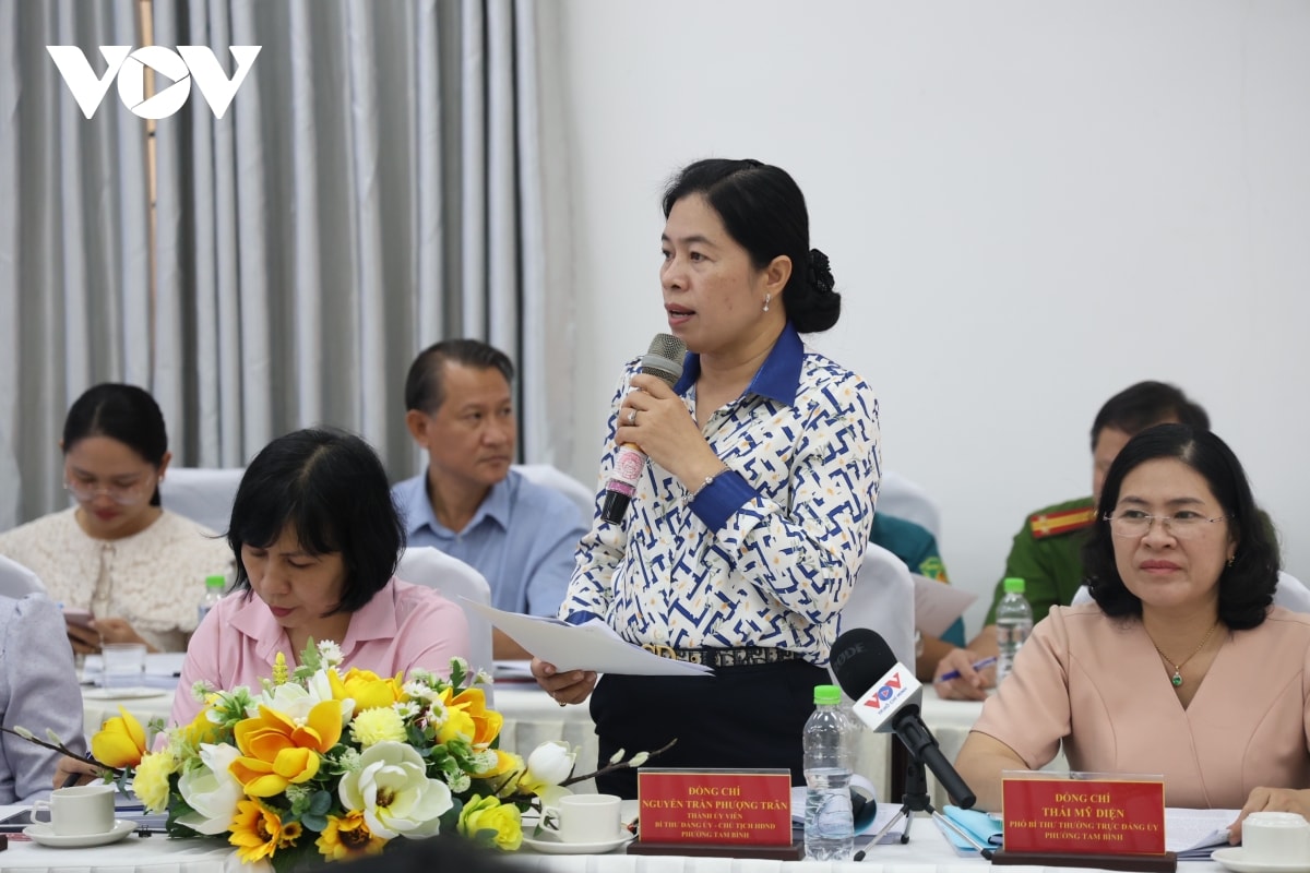không thể để phó chủ tịch ubnd xã, phường ngồi ký sao y chứng thực mãi được hình ảnh 3 khong the de pho chu tich ubnd xa, phuong ngoi ky sao y chung thuc mai duoc hinh anh 3