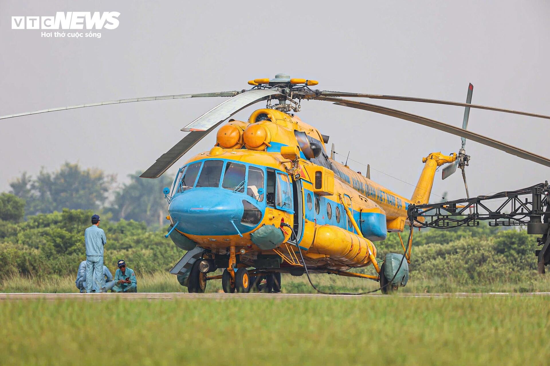 Phi đội trực thăng Mi-8, Mi-17 rèn đội hình trên không, sẵn sàng cho đại lễ 2/9 - 3