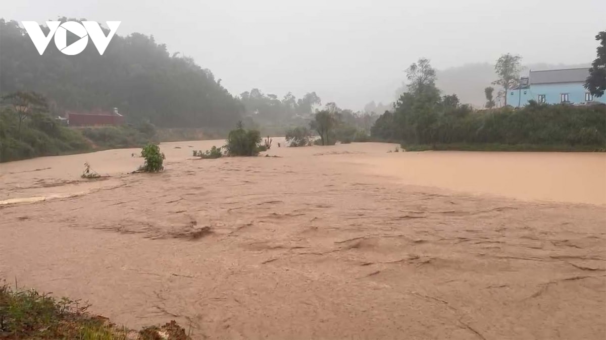 cong tac cuu ho, cuu nan tai vung lu Dien bien gap rat nhieu kho khan hinh anh 2