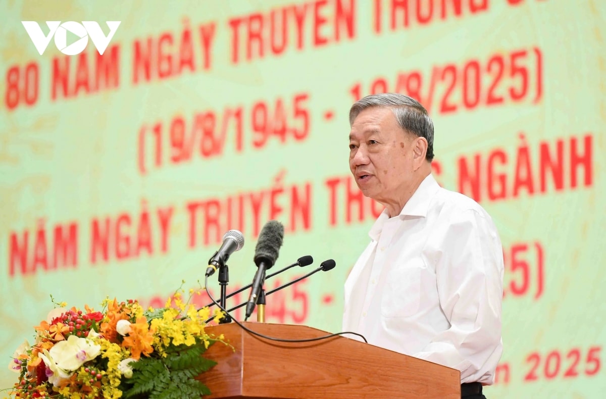tổng bí thư dự buổi gặp mặt 80 năm ngày truyền thống cand và ngành ngoại giao hình ảnh 1 tong bi thu du buoi gap mat 80 nam ngay truyen thong cand va nganh ngoai giao hinh anh 1
