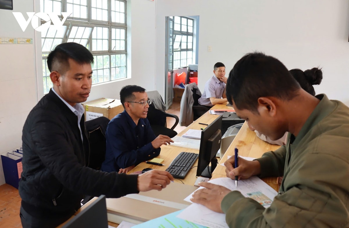 các xã ở lâm Đồng nêu cao tinh thần tự chủ trách nhiệm, phục vụ nhân dân hình ảnh 2 cac xa o lam Dong neu cao tinh than tu chu trach nhiem, phuc vu nhan dan hinh anh 2