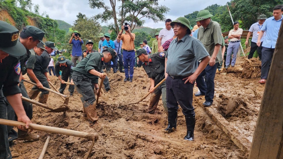 thu tuong kiem tra, chi dao cong tac khac phuc hau qua mua lu o Dien bien hinh anh 4