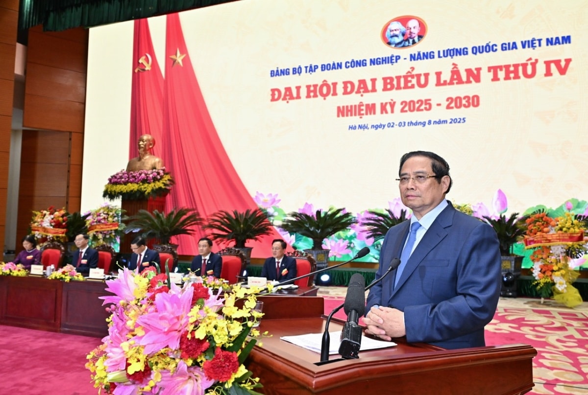 thủ tướng chính phủ dự Đại hội Đại biểu Đảng bộ petrovietnam lần thứ iv hình ảnh 1 thu tuong chinh phu du Dai hoi Dai bieu Dang bo petrovietnam lan thu iv hinh anh 1