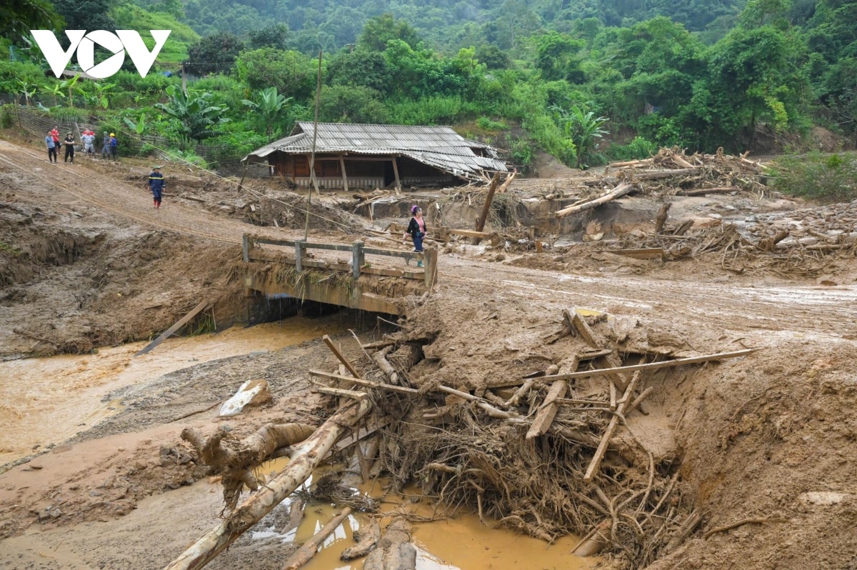 trưởng bản quyết đoán di tản dân giữa đêm tránh thảm họa lũ quét ở Điện biên hình ảnh 1 truong ban quyet doan di tan dan giua dem tranh tham hoa lu quet o Dien bien hinh anh 1