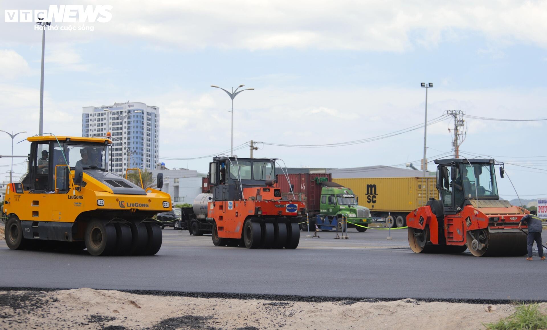 Tuyến đường siêu đẹp ven đầm Thị Nại hơn 519 tỷ đồng bứt tốc về đích - 9