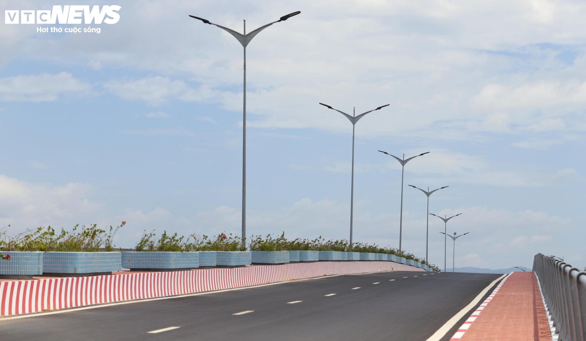 Tuyến đường siêu đẹp ven đầm Thị Nại hơn 519 tỷ đồng bứt tốc về đích - 3