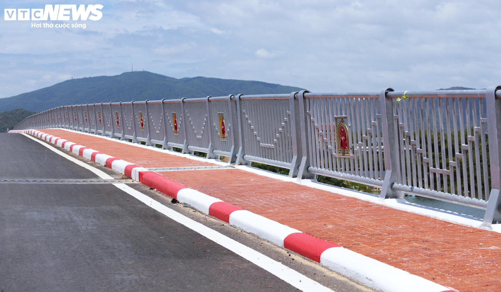 Tuyến đường siêu đẹp ven đầm Thị Nại hơn 519 tỷ đồng bứt tốc về đích - 6