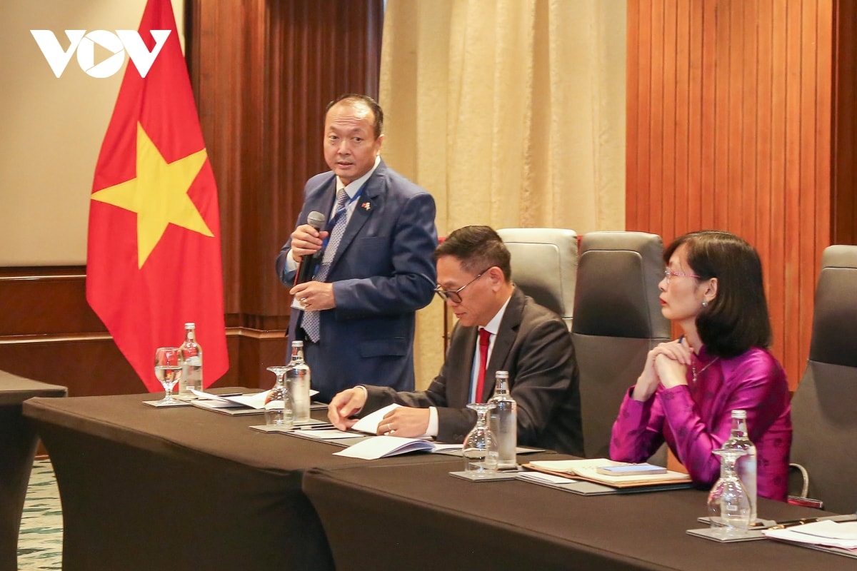 chủ tịch nước lương cường làm việc với các Đại sứ việt nam tại khu vực châu phi hình ảnh 3 chu tich nuoc luong cuong lam viec voi cac Dai su viet nam tai khu vuc chau phi hinh anh 3