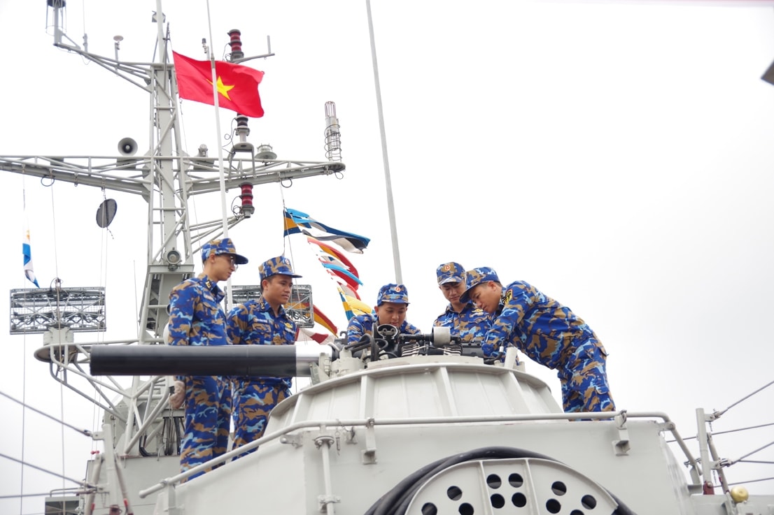phát huy tinh thần đánh thắng trận đầu lữ đoàn 172 vững vàng nơi đầu sóng hình ảnh 2 phat huy tinh than danh thang tran dau lu doan 172 vung vang noi dau song hinh anh 2