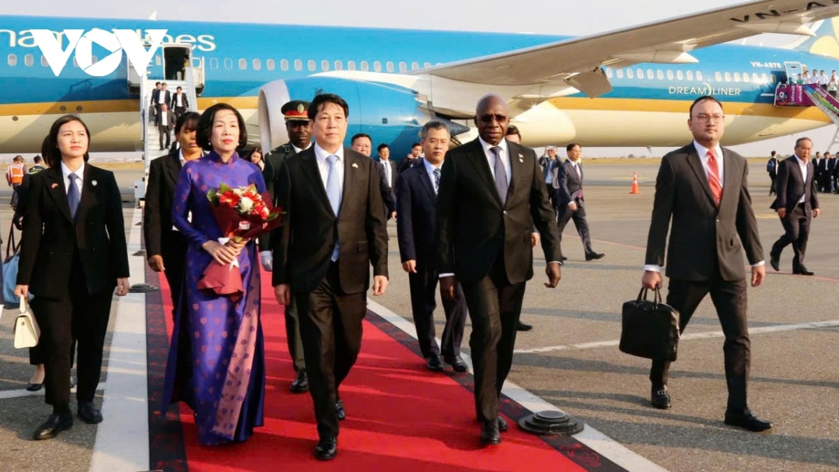 chủ tịch nước lương cường đến luanda, bắt đầu thăm cấp nhà nước cộng hoà angola hình ảnh 3 chu tich nuoc luong cuong den luanda, bat dau tham cap nha nuoc cong hoa angola hinh anh 3