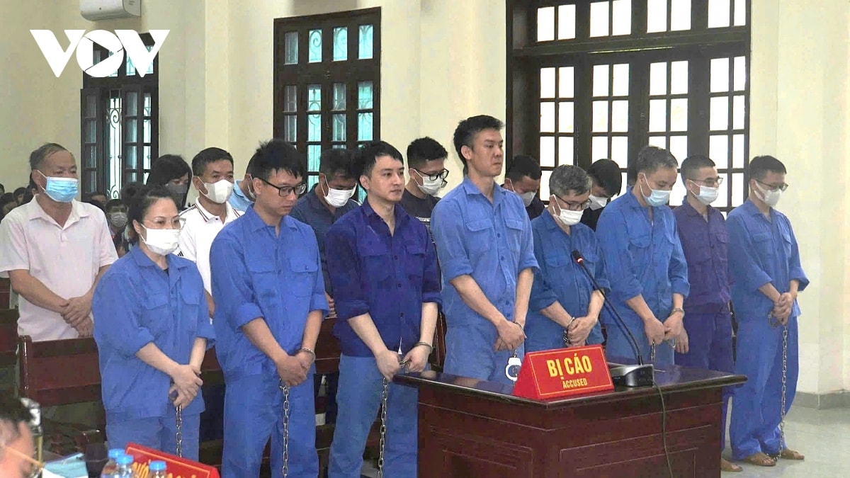 xét xử 14 cựu cán bộ hải quan hải phòng liên quan vụ buôn lậu hình ảnh 1 xet xu 14 cuu can bo hai quan hai phong lien quan vu buon lau hinh anh 1